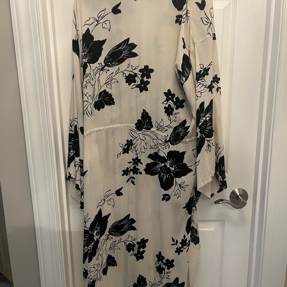 Floral Kimono with Black and White Design - Picture 2 of 2